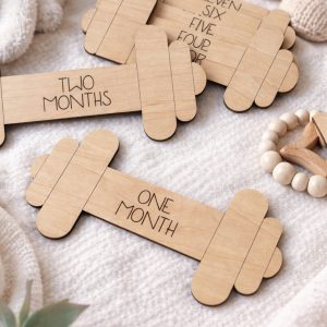 Weight baby milestone signs
